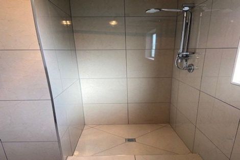 Photo of property in 96 Pioneer Road, Moturoa, New Plymouth, 4310