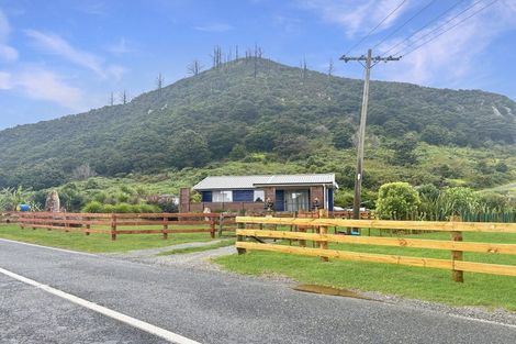 Photo of property in 829 Pataua South Road, Pataua South, Onerahi, 0192