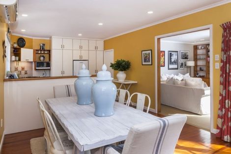 Photo of property in 100 Brookside Terrace, Bryndwr, Christchurch, 8053