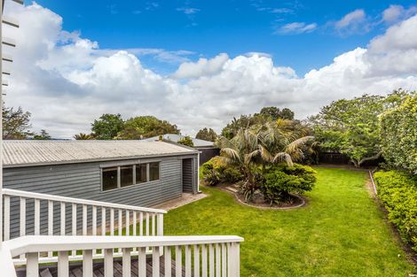 Photo of property in 13 Amberley Avenue, Te Atatu South, Auckland, 0610