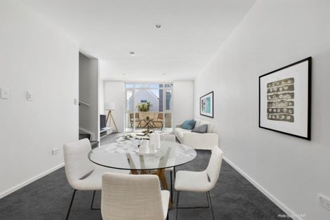 Photo of property in Pirie Street Townhouses, 31/35 Pirie Street, Mount Victoria, Wellington, 6011