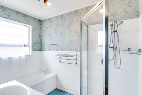 Photo of property in 27 Cartier Crescent, Flaxmere, Hastings, 4120