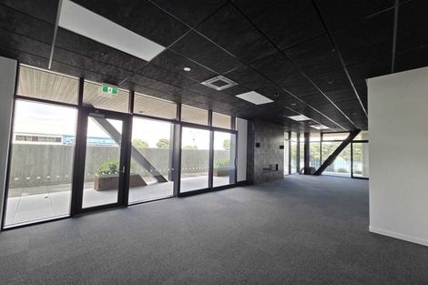 Photo of property in 2/11a Customs Quay, Ahuriri, Napier, 4110