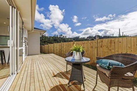 Photo of property in 22 Jeroboam Loop, Kumeu, 0810