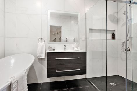 Photo of property in 57 Kohu Road, Titirangi, Auckland, 0604