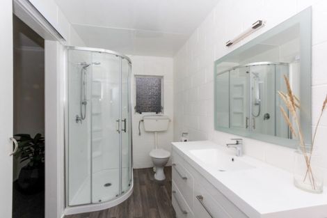 Photo of property in 26 Truby King Street, Merrilands, New Plymouth, 4312