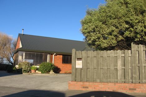 Photo of property in 89 John F Kennedy Drive, Milson, Palmerston North, 4414