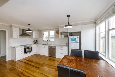 Photo of property in 24 Fairs Road, Milson, Palmerston North, 4414