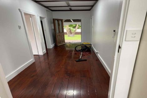 Photo of property in 1072 Great North Road, Point Chevalier, Auckland, 1022