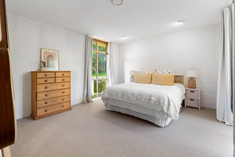 Photo of property in 1358a Whangaparaoa Road, Army Bay, Whangaparaoa, 0930