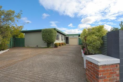 Photo of property in 33 Duckworth Crescent, Greenmeadows, Napier, 4112