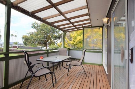 Photo of property in 31 Harmel Road, Glendene, Auckland, 0602