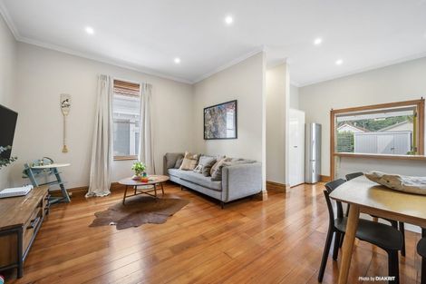 Photo of property in 5 Te Whiti Street, Kilbirnie, Wellington, 6022