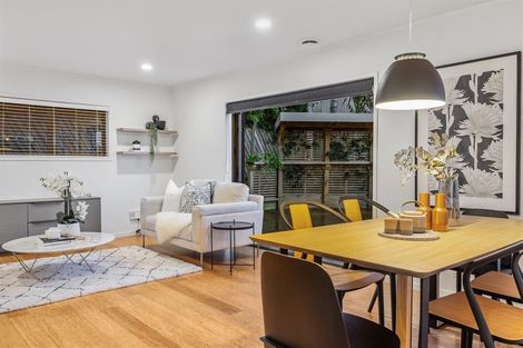 Photo of property in 2/11 Nile Road, Milford, Auckland, 0620