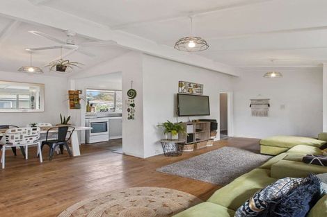 Photo of property in 1 Elmwood Place, Manurewa, Auckland, 2102