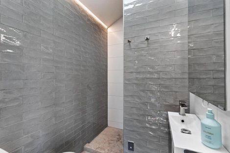 Photo of property in 45 Dart Place, Fernhill, Queenstown, 9300