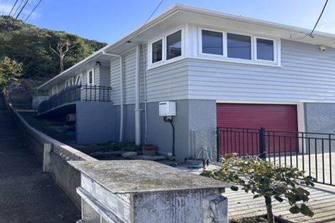 Photo of property in 24 Severn Street, Island Bay, Wellington, 6023