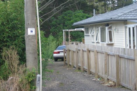 Photo of property in 40 Stottholm Road, Titirangi, Auckland, 0604