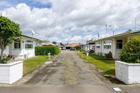 Photo of property in 4 Kiwi Court, Roslyn, Palmerston North, 4414