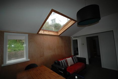 Photo of property in 66 Kelburn Parade, Kelburn, Wellington, 6012