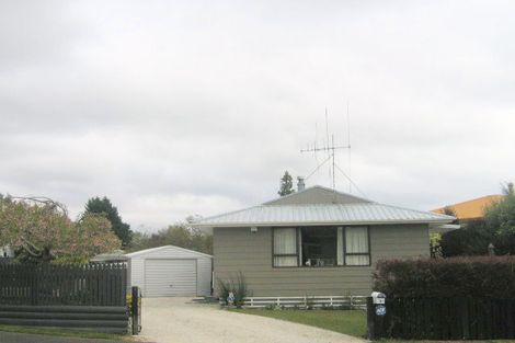 Photo of property in 6 Holland Grove, Richmond Heights, Taupo, 3330
