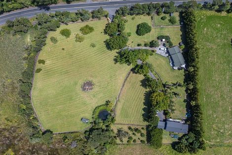 Photo of property in 786 South Head Road, South Head, Helensville, 0874