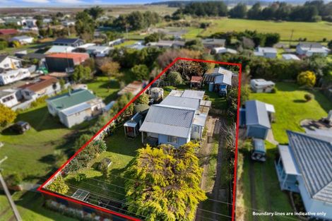 Photo of property in 16 Punga Street, Tangimoana, 4822