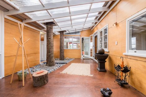 Photo of property in 136 Opanuku Road, Henderson Valley, Auckland, 0612