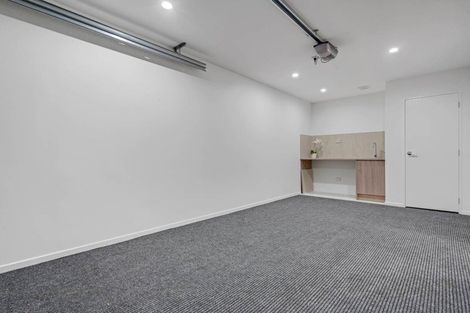 Photo of property in 21 Korokio Lane, Henderson, Auckland, 0612