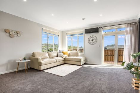 Photo of property in 6 Herewini Street, Titahi Bay, Porirua, 5022