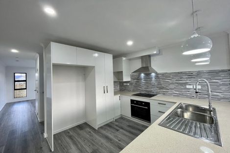 Photo of property in 65c Manuroa Road, Takanini, 2112