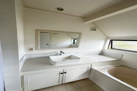 Photo of property in 3/15 Swanson Road, Henderson, Auckland, 0610