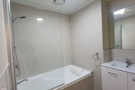 Photo of property in 1/33 Ben Nevis Place, Northpark, Auckland, 2013