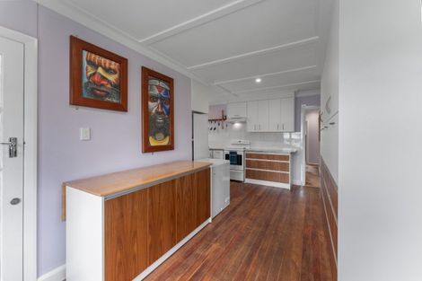 Photo of property in 8a Wood Street, Wallaceville, Upper Hutt, 5018