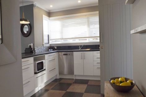 Photo of property in 44 Mako Mako Road, Levin, 5510