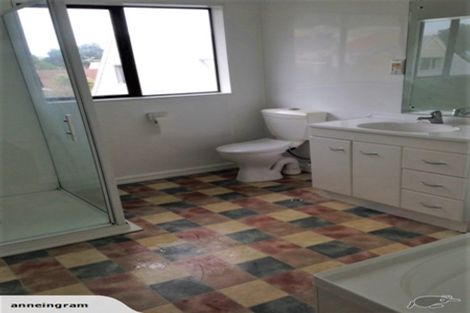 Photo of property in 112 Weka Street, Miramar, Wellington, 6022