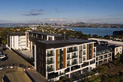 Photo of property in 413/19 Rawene Road, Birkenhead, Auckland, 0626