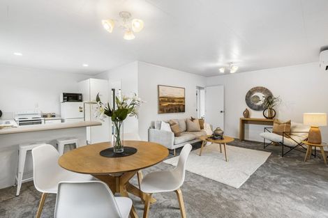 Photo of property in 2/23 Powrie Street, Glenfield, Auckland, 0629