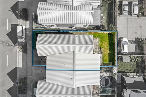 Photo of property in 17 Seafarer Crescent, Stanmore Bay, Whangaparaoa, 0932
