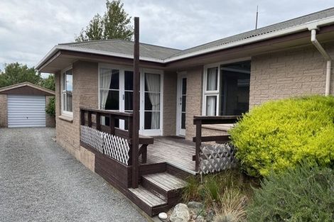 Photo of property in 8 Glenora Place, Hornby, Christchurch, 8042