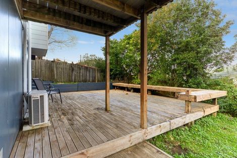 Photo of property in 39 Garton Drive, Massey, Auckland, 0614