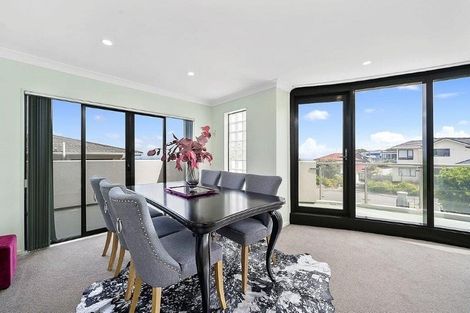 Photo of property in 9 Bury Grove, Strathmore Park, Wellington, 6022