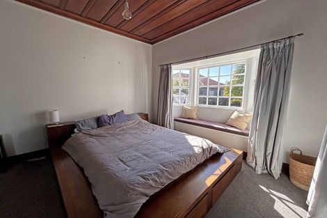 Photo of property in 126 Forest Lake Road, Forest Lake, Hamilton, 3200