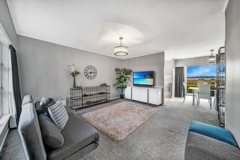 Photo of property in 1/16 Roseburn Place, Pakuranga, Auckland, 2010