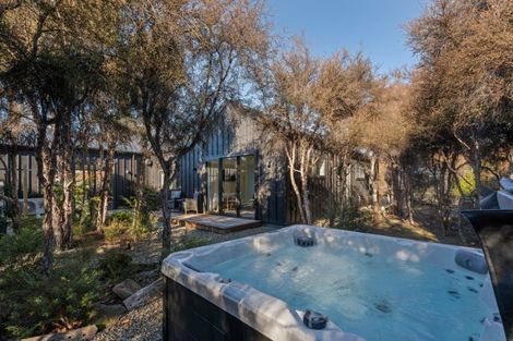 Photo of property in 10a Old Racecourse Road, Albert Town, Wanaka, 9305