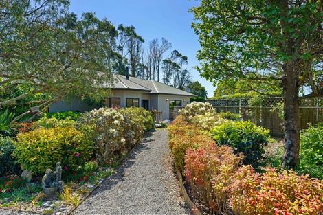 Photo of property in 121 Gear Road, Te Horo, Otaki, 5582