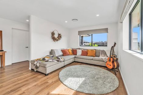 Photo of property in 15 Cedric Place, Darfield, 7510