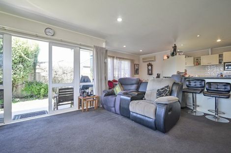 Photo of property in 107 Karaitiana Street, Frimley, Hastings, 4120