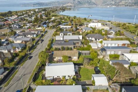 Photo of property in 16 Malta Crescent, South New Brighton, Christchurch, 8062