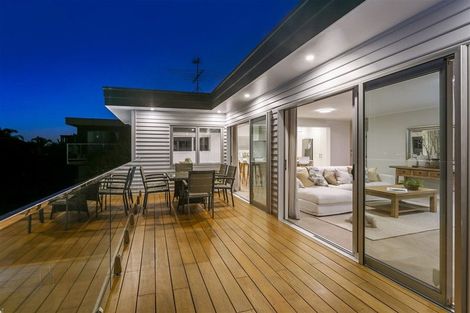 Photo of property in 10a Marama Street, Castor Bay, Auckland, 0620
